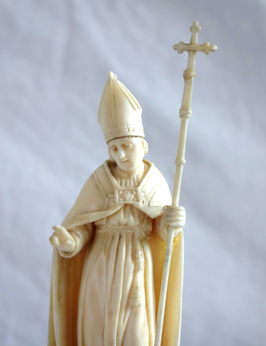 Dieppe - Statue en ivoire très finement sculpté de Saint Blaise - époque 18e ou 19e siècle-photo-3