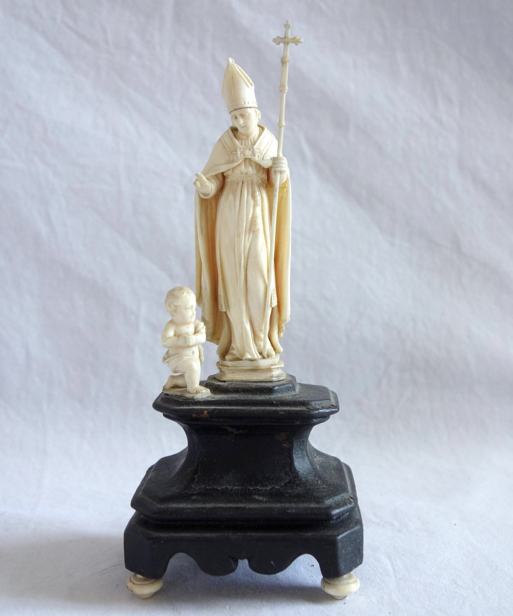 Dieppe - Statue en ivoire très finement sculpté de Saint Blaise - époque 18e ou 19e siècle