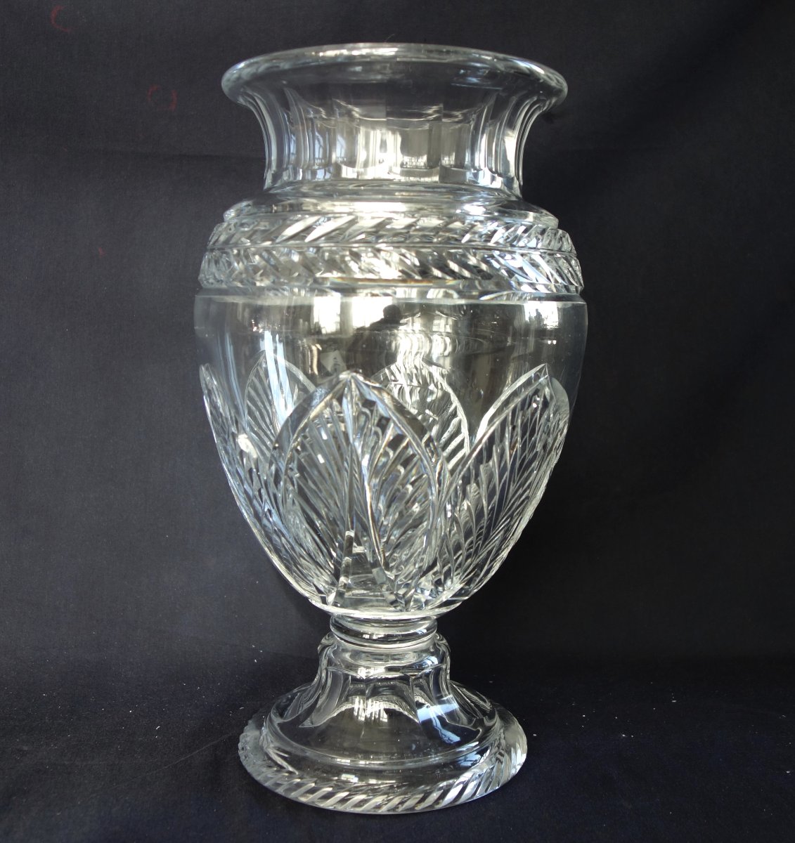 Saint Louis Grand vase ovoide style Empire en cristal de Saint Louis finement taillé - 35,5cm-photo-2