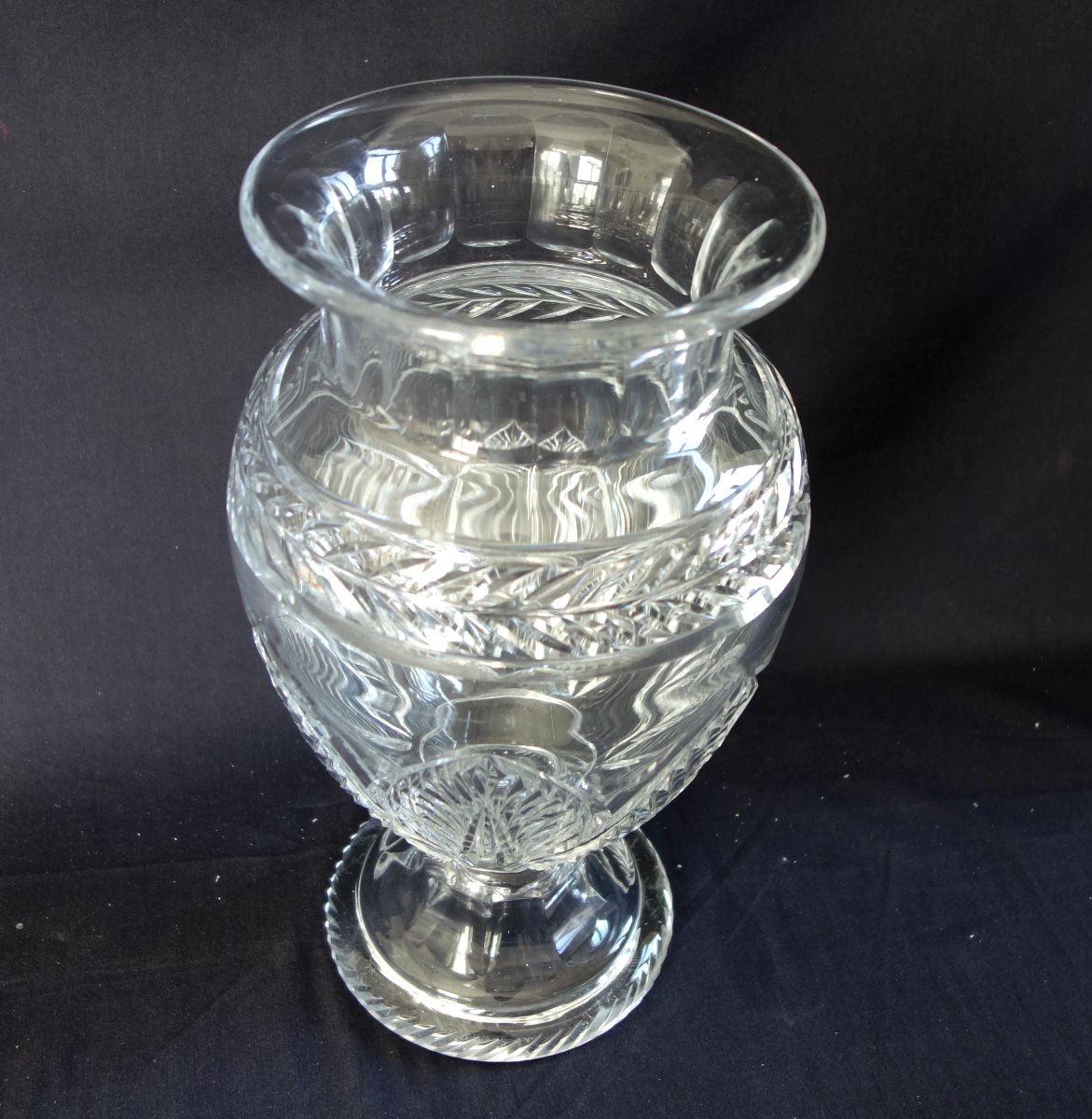Saint Louis Grand vase ovoide style Empire en cristal de Saint Louis finement taillé - 35,5cm-photo-4