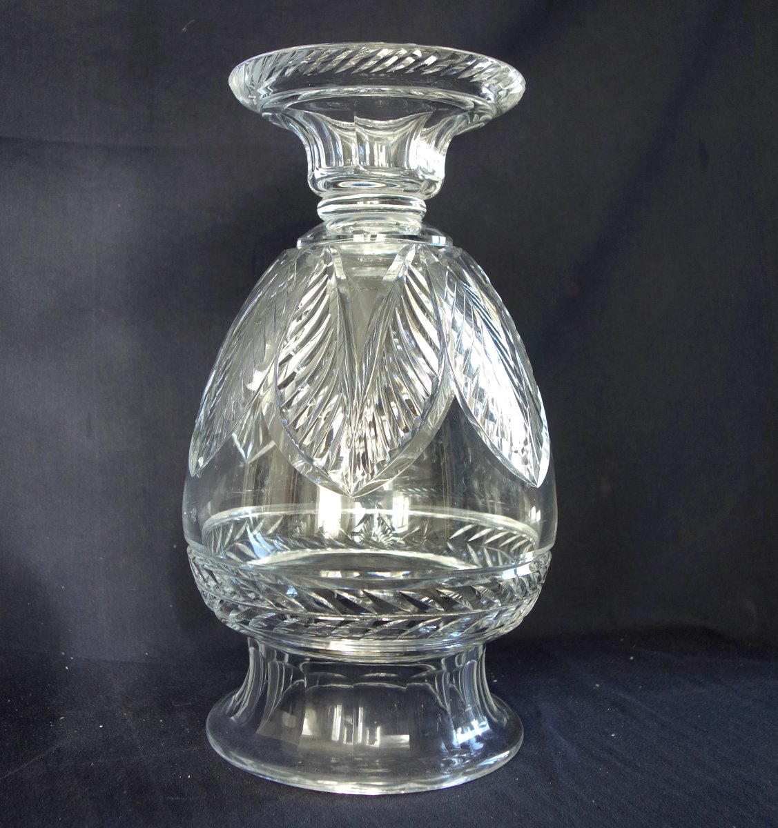 Saint Louis Grand vase ovoide style Empire en cristal de Saint Louis finement taillé - 35,5cm-photo-3