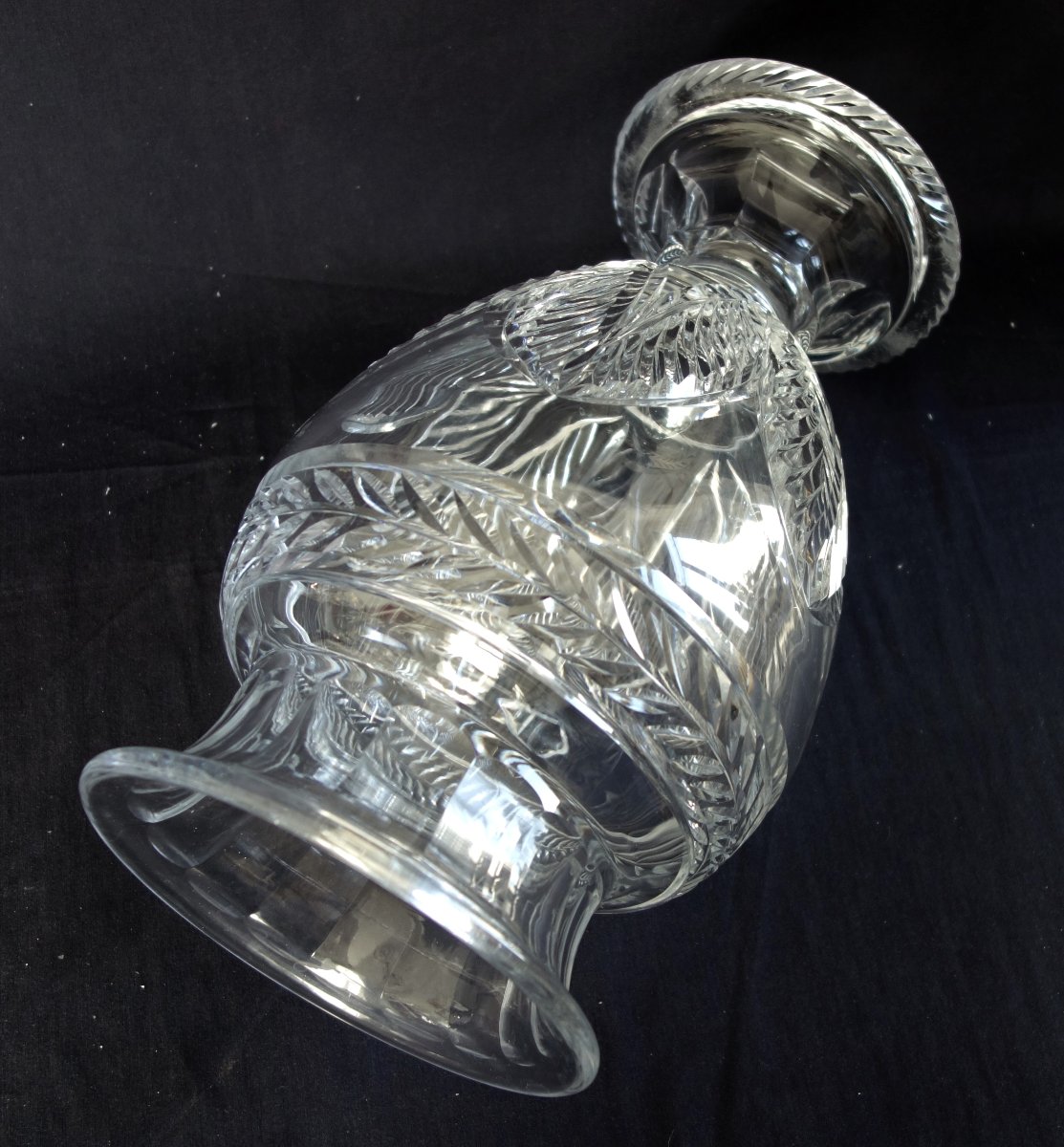 Saint Louis Grand vase ovoide style Empire en cristal de Saint Louis finement taillé - 35,5cm-photo-4