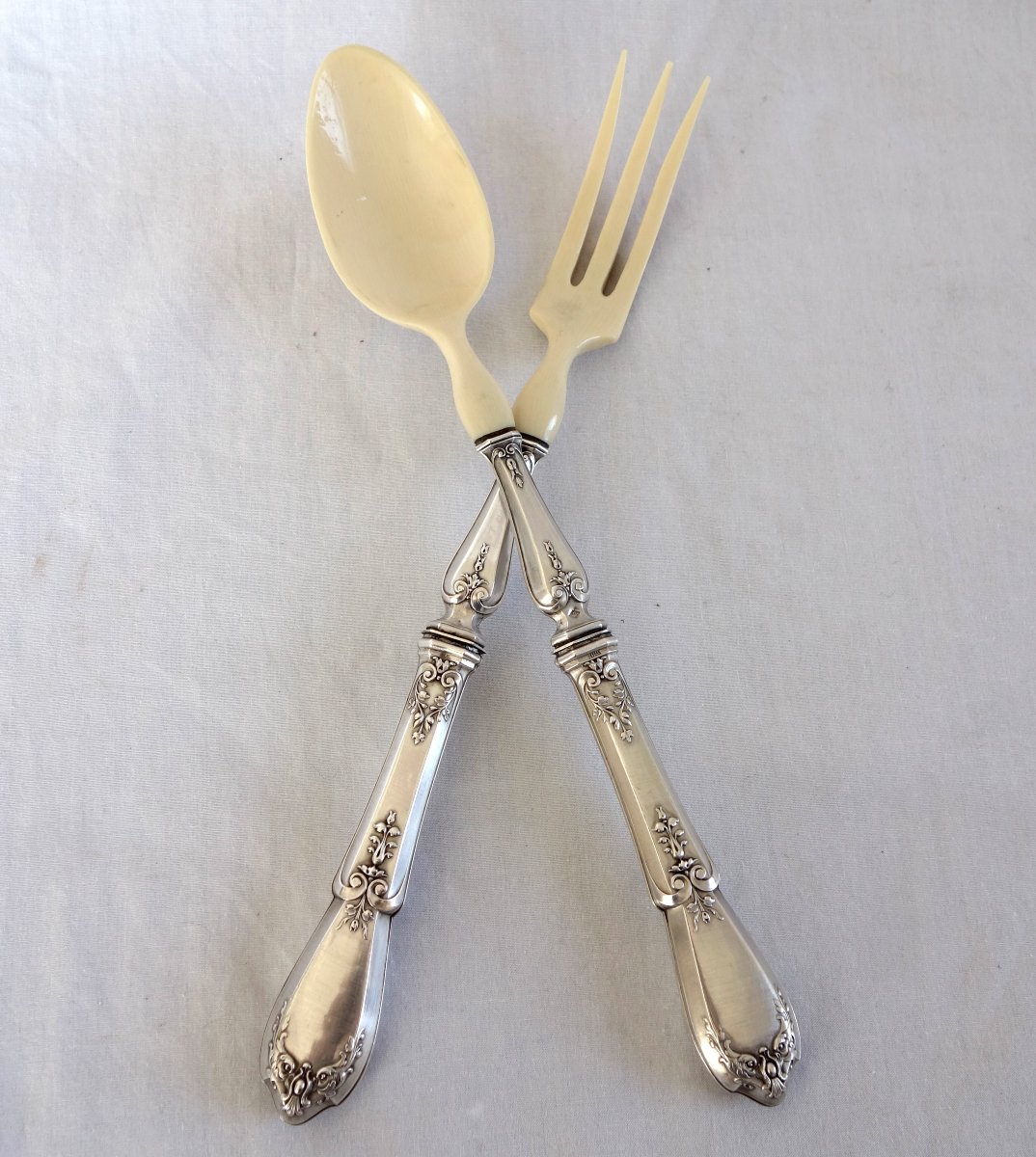 Couvert à salade en argent Minerve : mod&egrave;le de style Louis XVI non monogramme