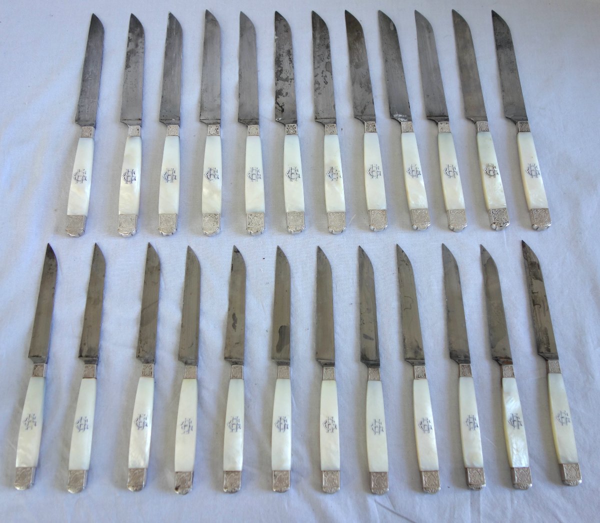 Classic-style 12-piece Knife Set In Solid Silver And Mother-of-pearl: Louis XIV, Louis XVI, Empire-photo-2