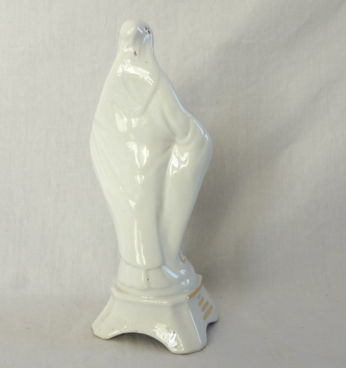 Statue Of The Blessed Virgin Mary In White And Gold Paris Porcelain—circa 1850-photo-3