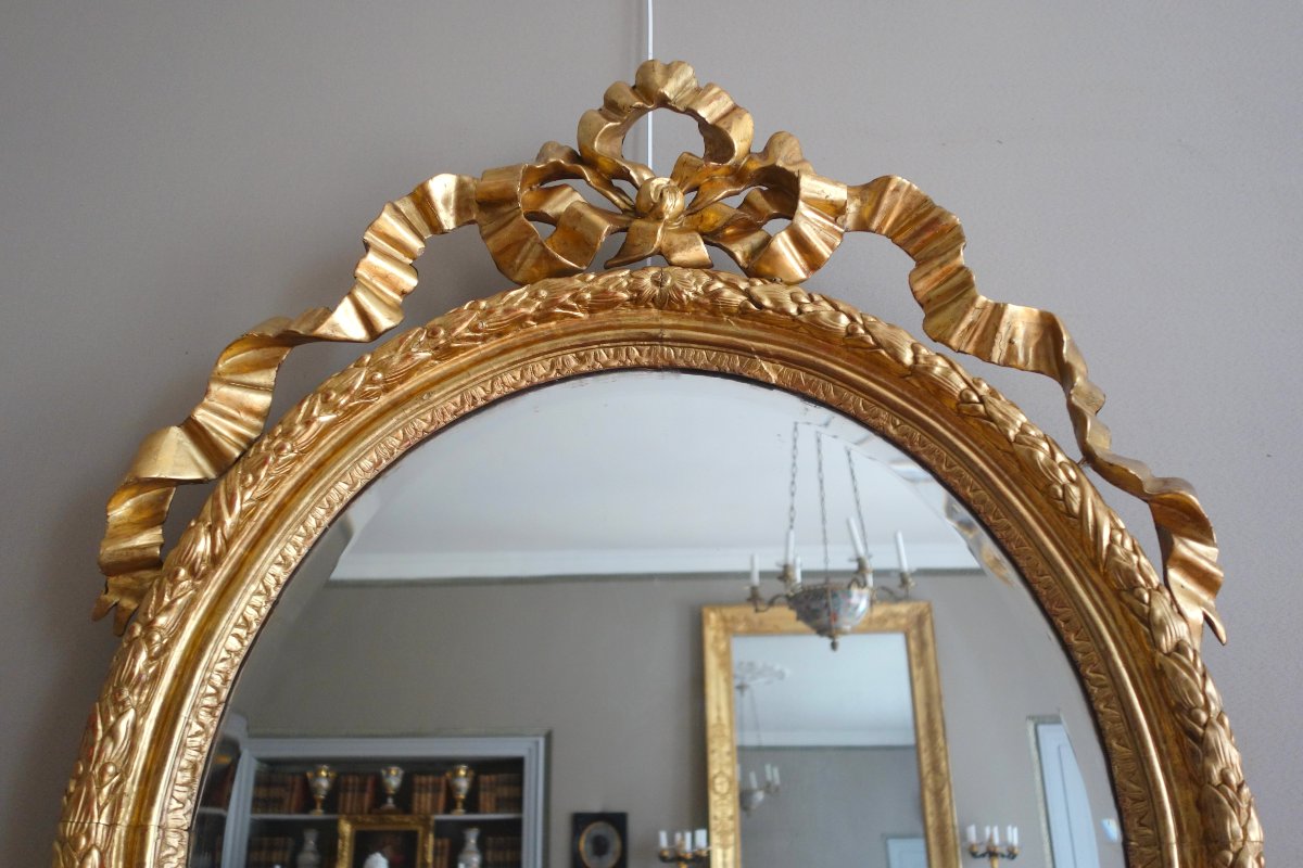 Oval-shaped Gilded Wooden Mirror From The Louis XVI Period-photo-1