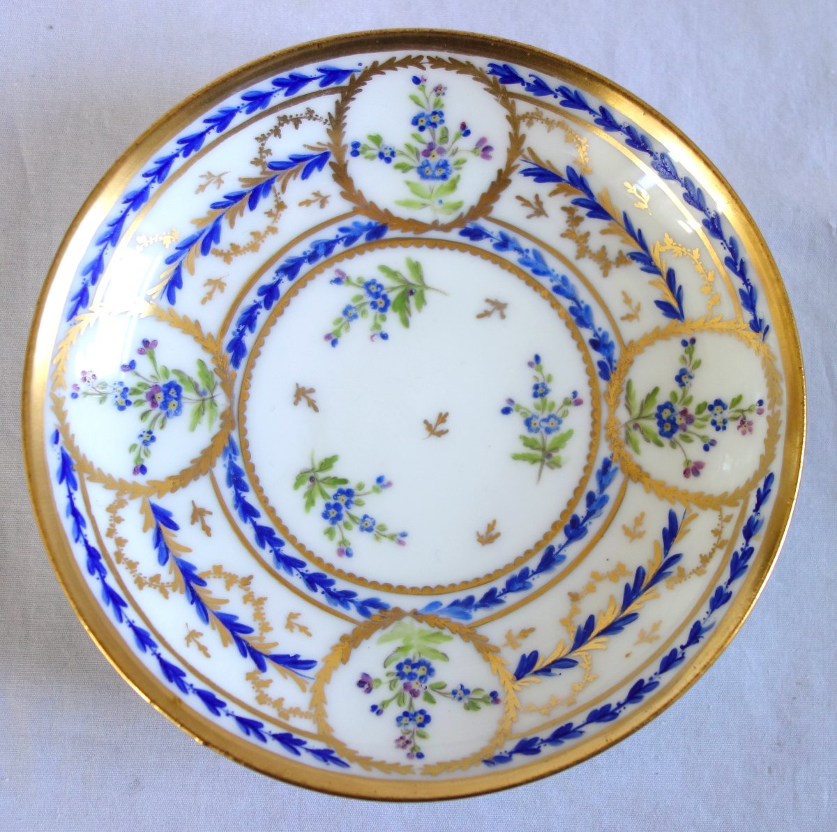 Nyon: Pair Of 18th-century Porcelain Coffee Or Tea Cups—signed—with Blue And Gold Decoration-photo-3