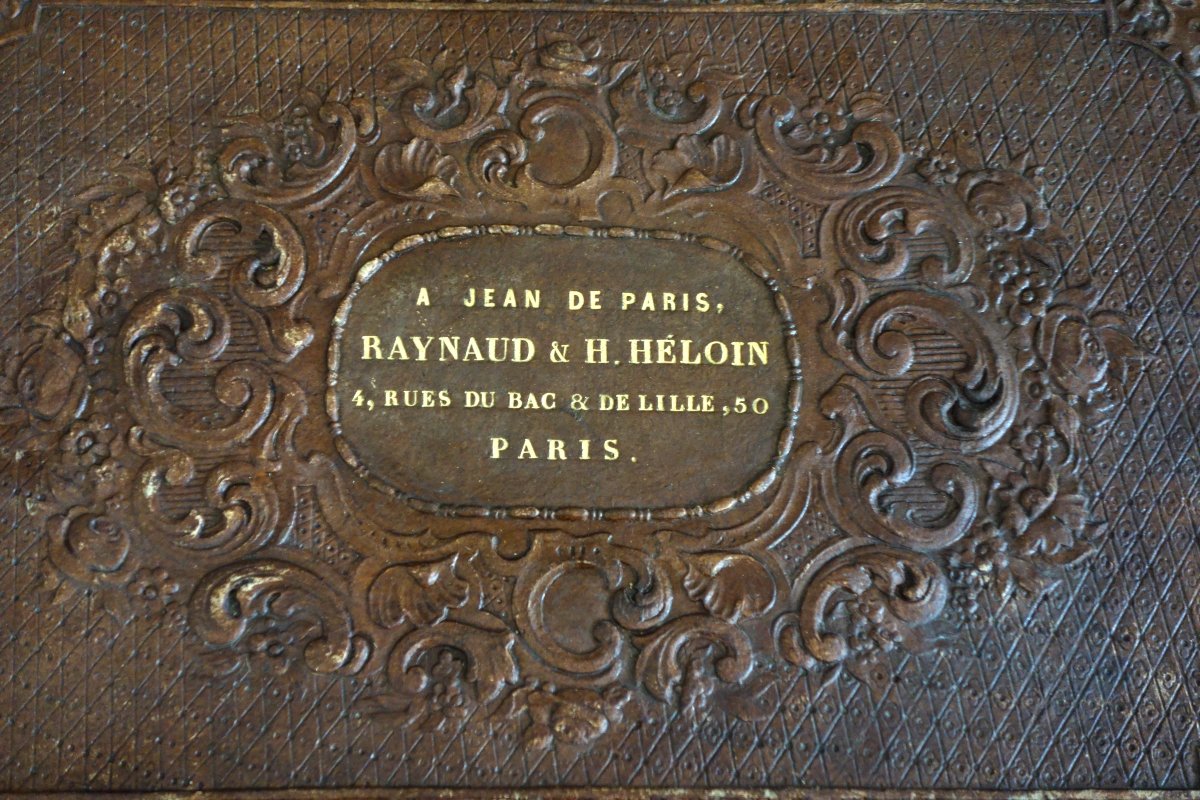 Large Cardboard Box Imitating Embossed Leather, Signed "à Jean De Paris Raynaud & Heloin"-photo-1