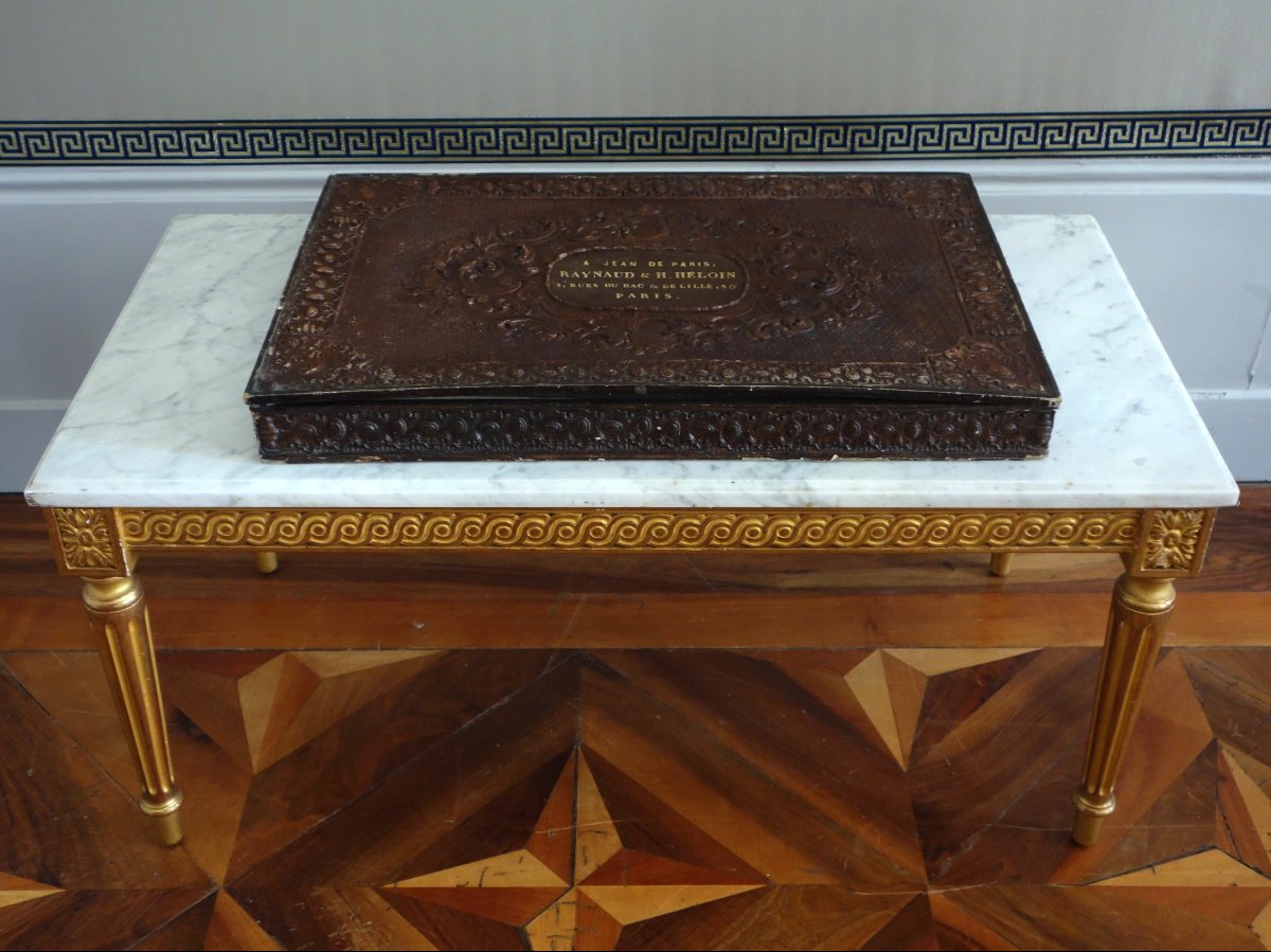Large Cardboard Box Imitating Embossed Leather, Signed "à Jean De Paris Raynaud & Heloin"-photo-3