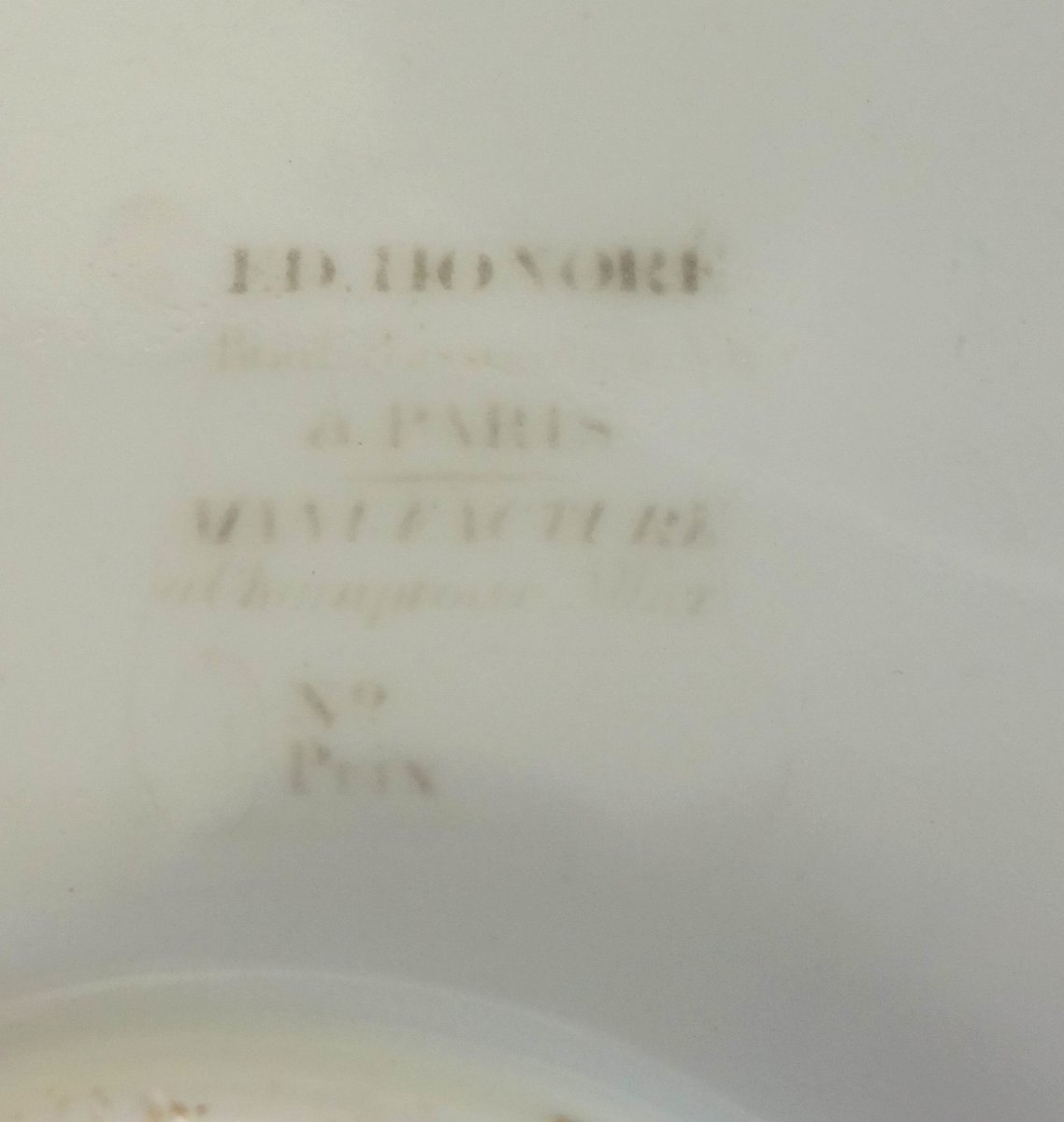 Manufacture Honoré - Vintage White And Gold Porcelain Vegetable Dish And Serving Dish, Restored - Signed-photo-6
