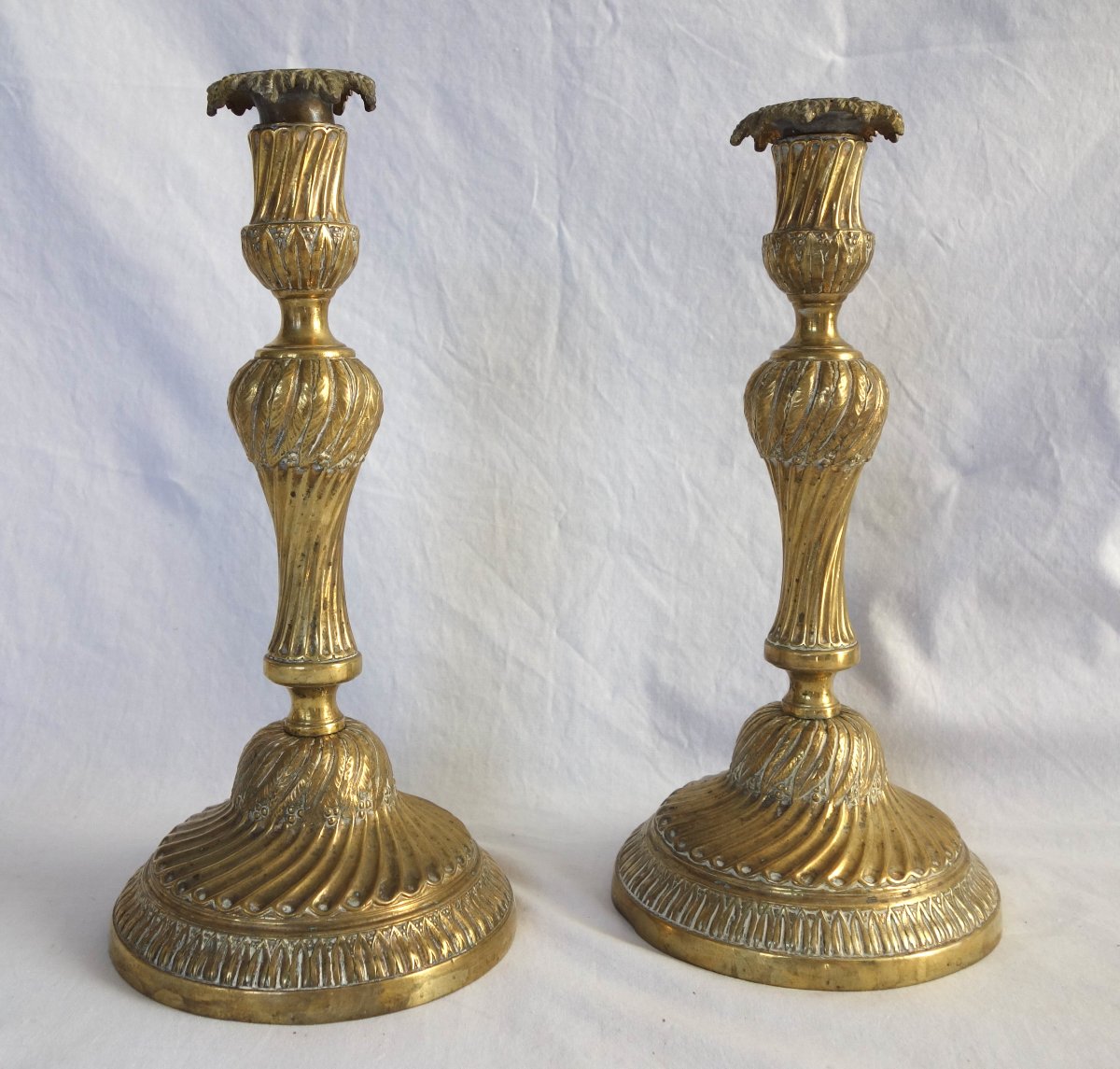 Pair Of Louis XVI-era Candlesticks / Torches In Chiseled Bronze—18th Century-photo-2