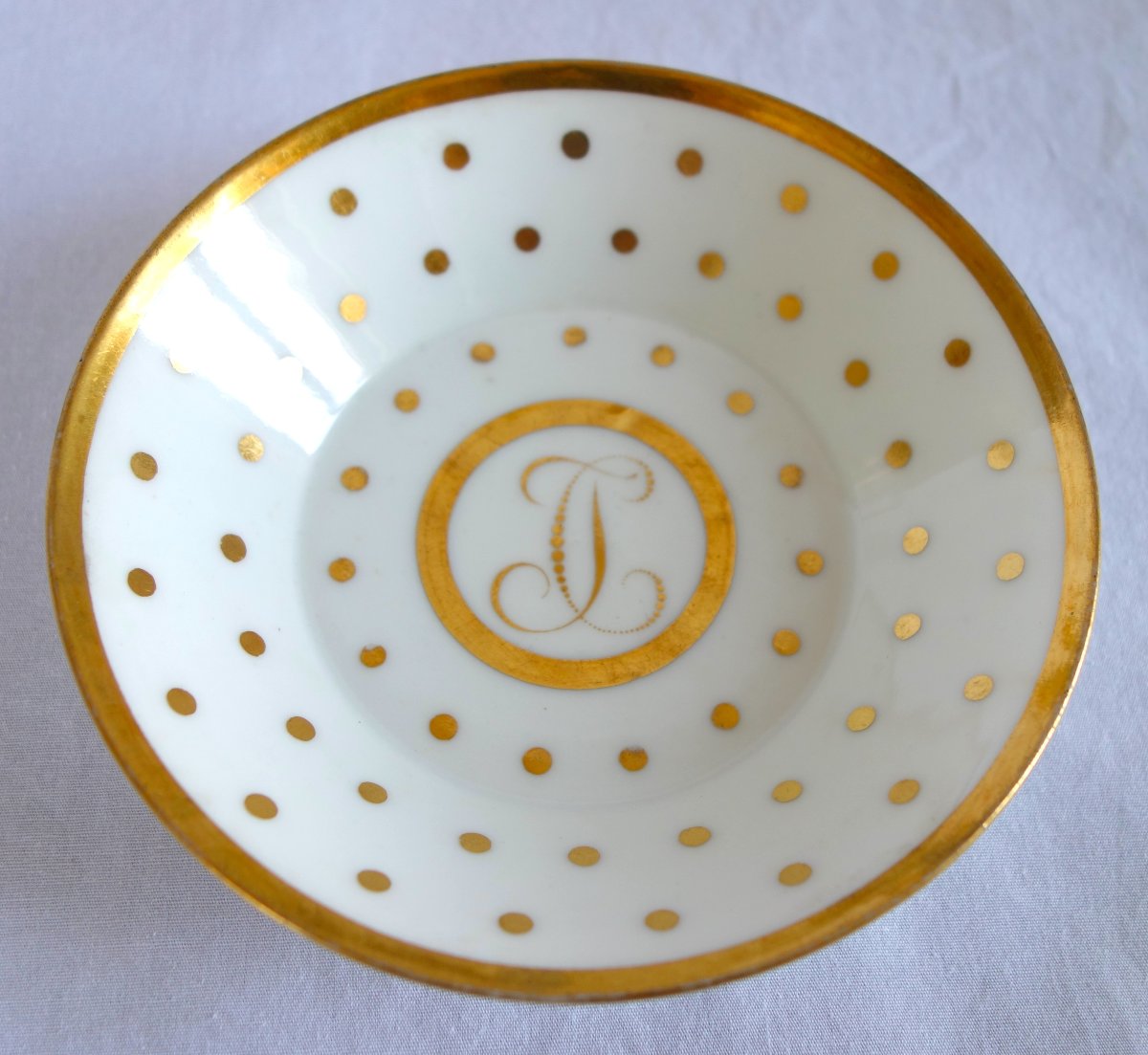 Pair Of Empire-period Porcelain "litron" Coffee Cups, With A Gold-dotted Monogram Design-photo-1