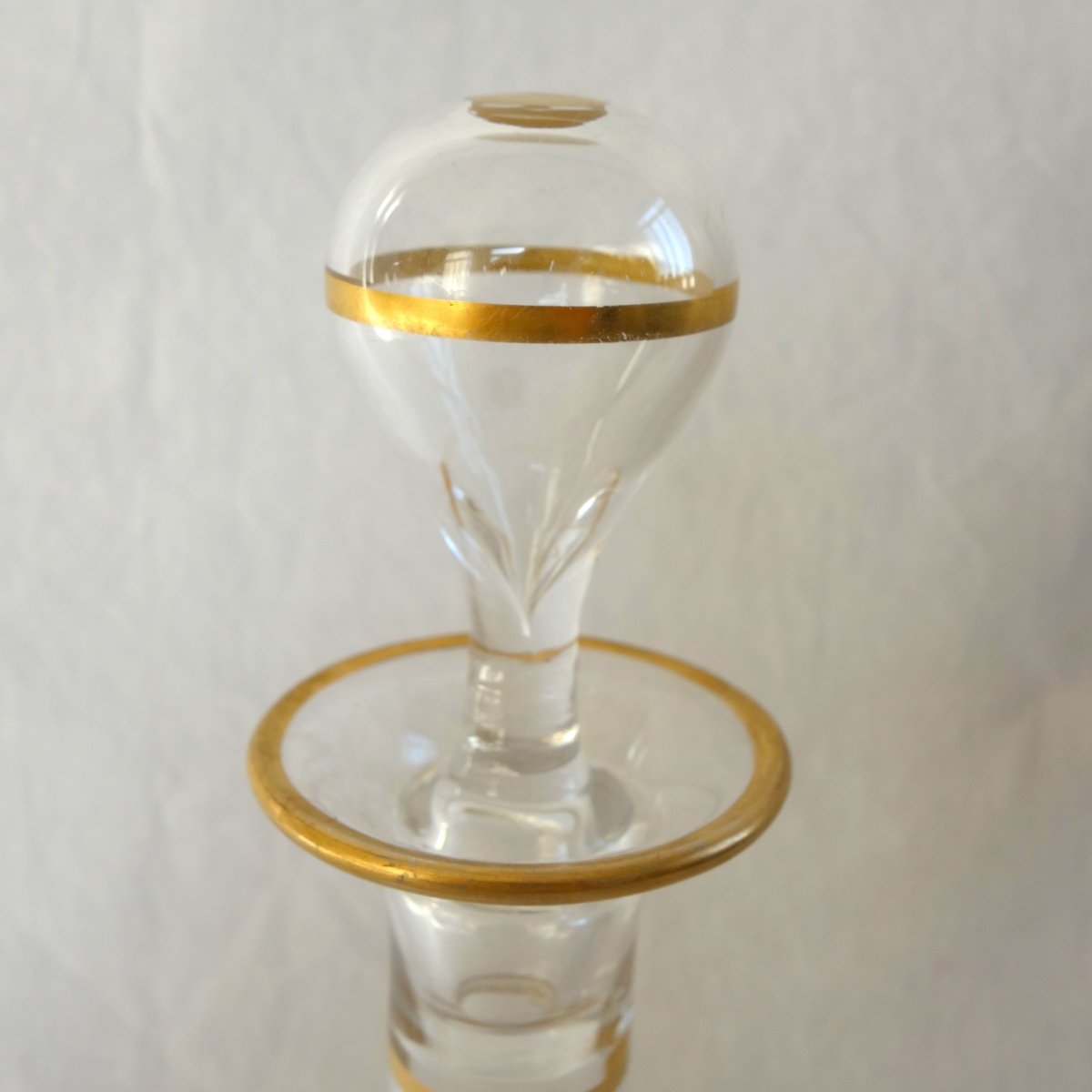 Baccarat - Crystal Decanter With Gold-plated Ribbing, Mg Monogram, And Paper Label-photo-5