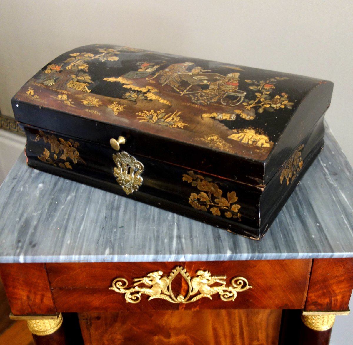Martin Lacquer Wig Box - Japanese Lacquer Design - Louis XV Style