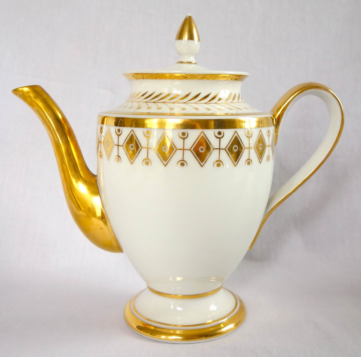 Manufacture Nast - Teapot Made Of Porcelain Gilded With Fine Gold - Empire Period-photo-2