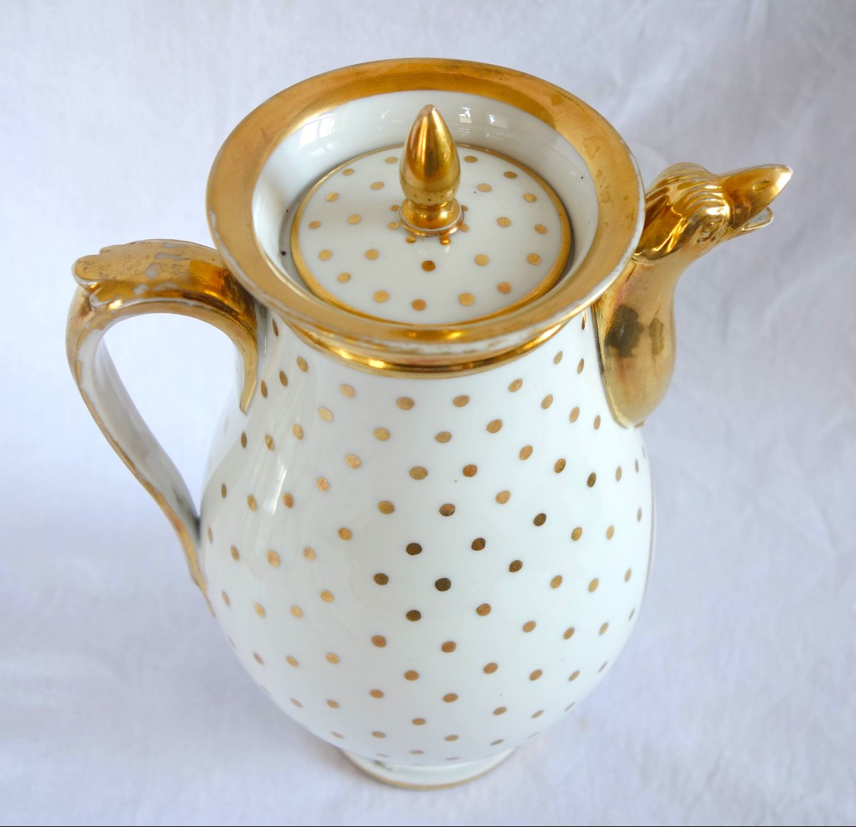 Empire-period Parisian Porcelain Coffee Pot With A Dotted Gold Monogram Design-photo-6