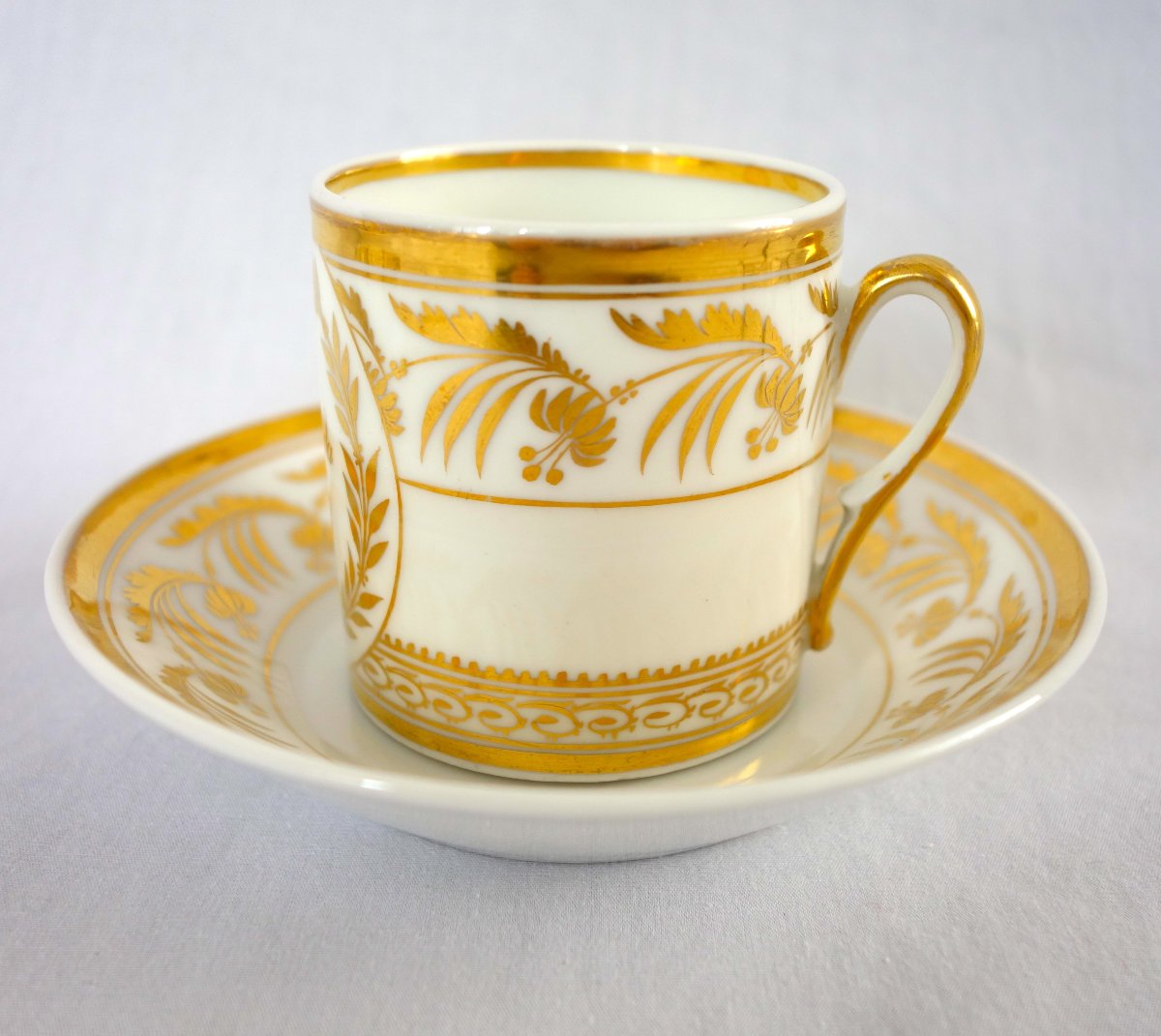 Pair Of Empire-period Porcelain Coffee Cups, Naples, Capodimonte?-photo-4