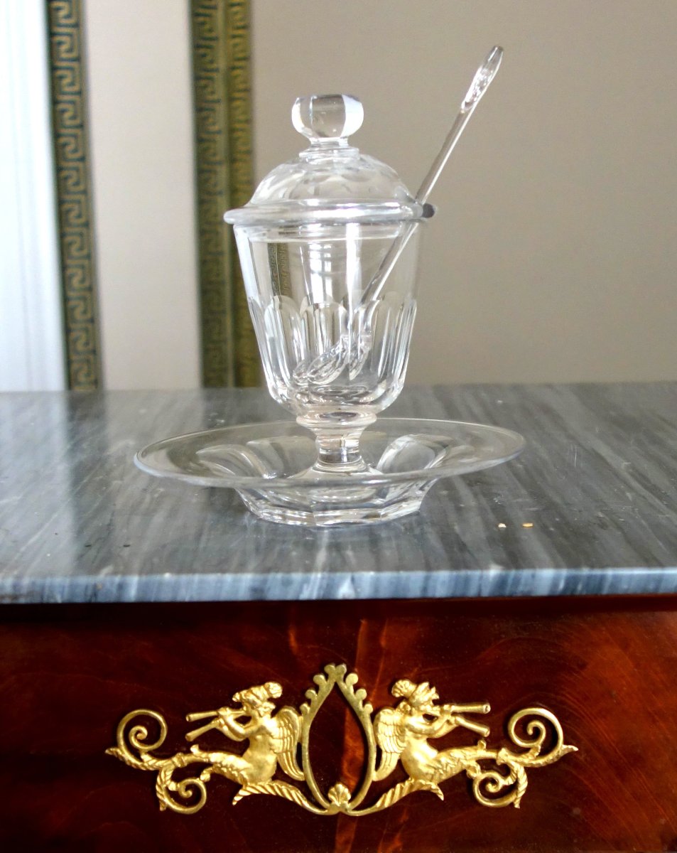 Baccarat - moutardier en cristal taillé