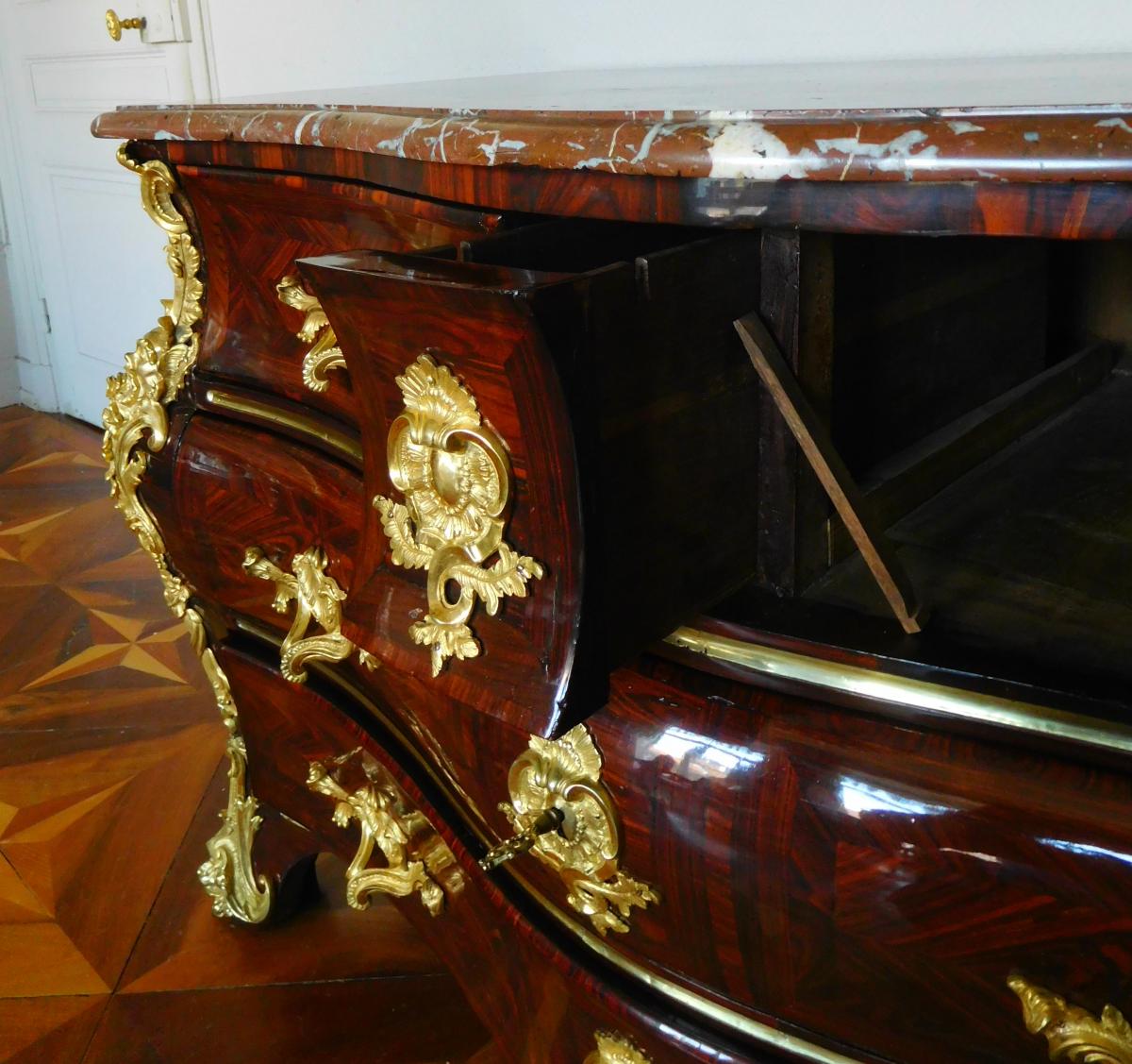 Spectacular Regence Louis XV Period Commode  Attributed To Jean Charles Saunier-photo-7