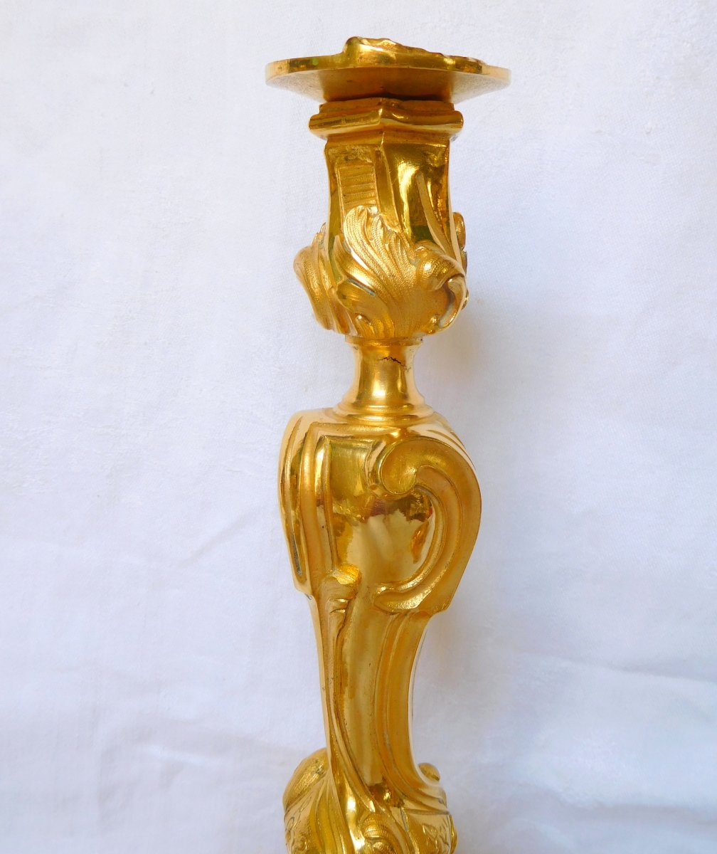 Paire De Bougeoirs En Bronze Ciselé & Doré à l'Or Fin De Style Louis XV d'Après Meissonnier-photo-2
