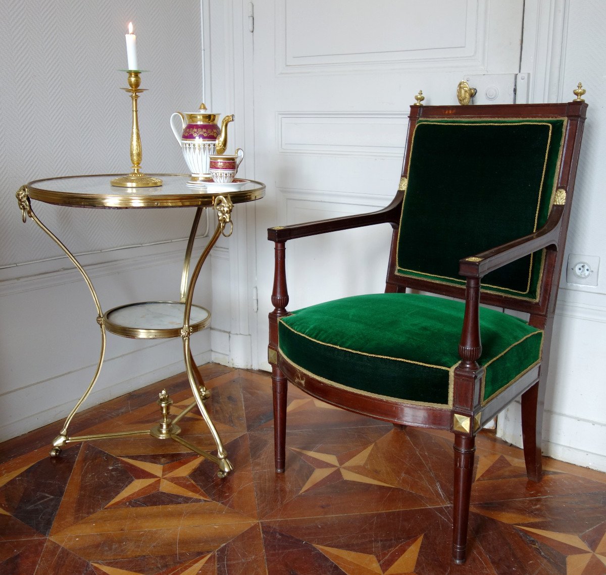 Louis XVI Ormolu And Marble Tea Table - Circa 1790-1800 -photo-7