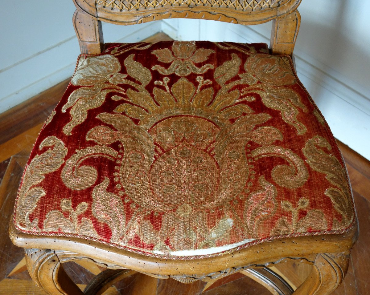 Chaise Cannée d'époque Louis XV, Avec Sa Garniture d'Origine En Velours De Gênes d'époque 18e-photo-1