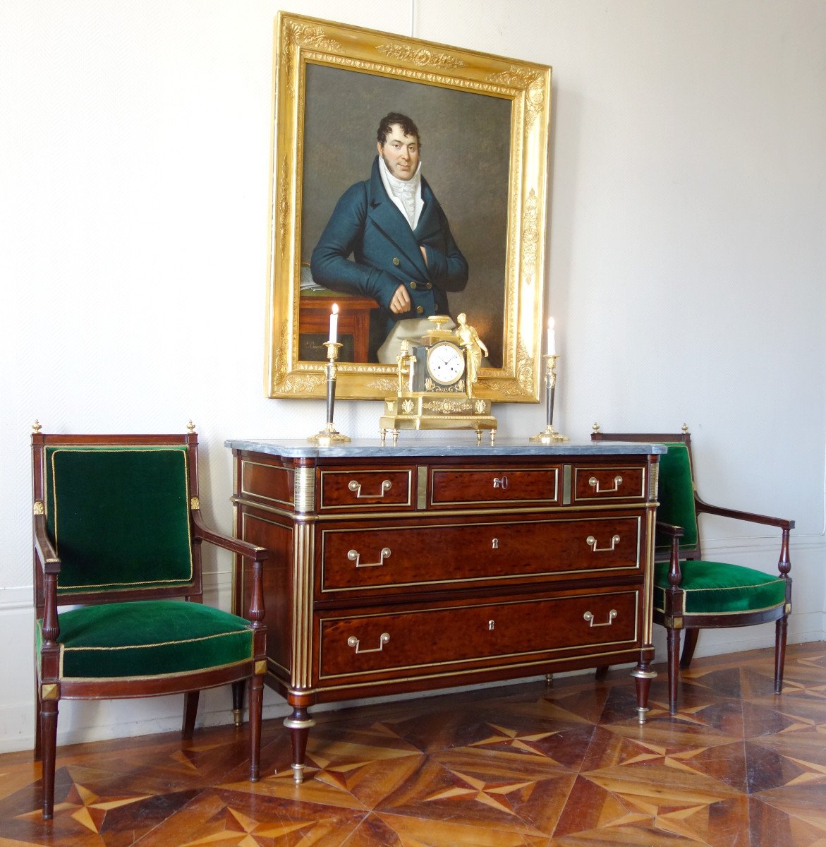 Louis XVI Directoire Commode In Speckled Mahogany, Turquin Marble And Trefoil Key - Late 18th-photo-6