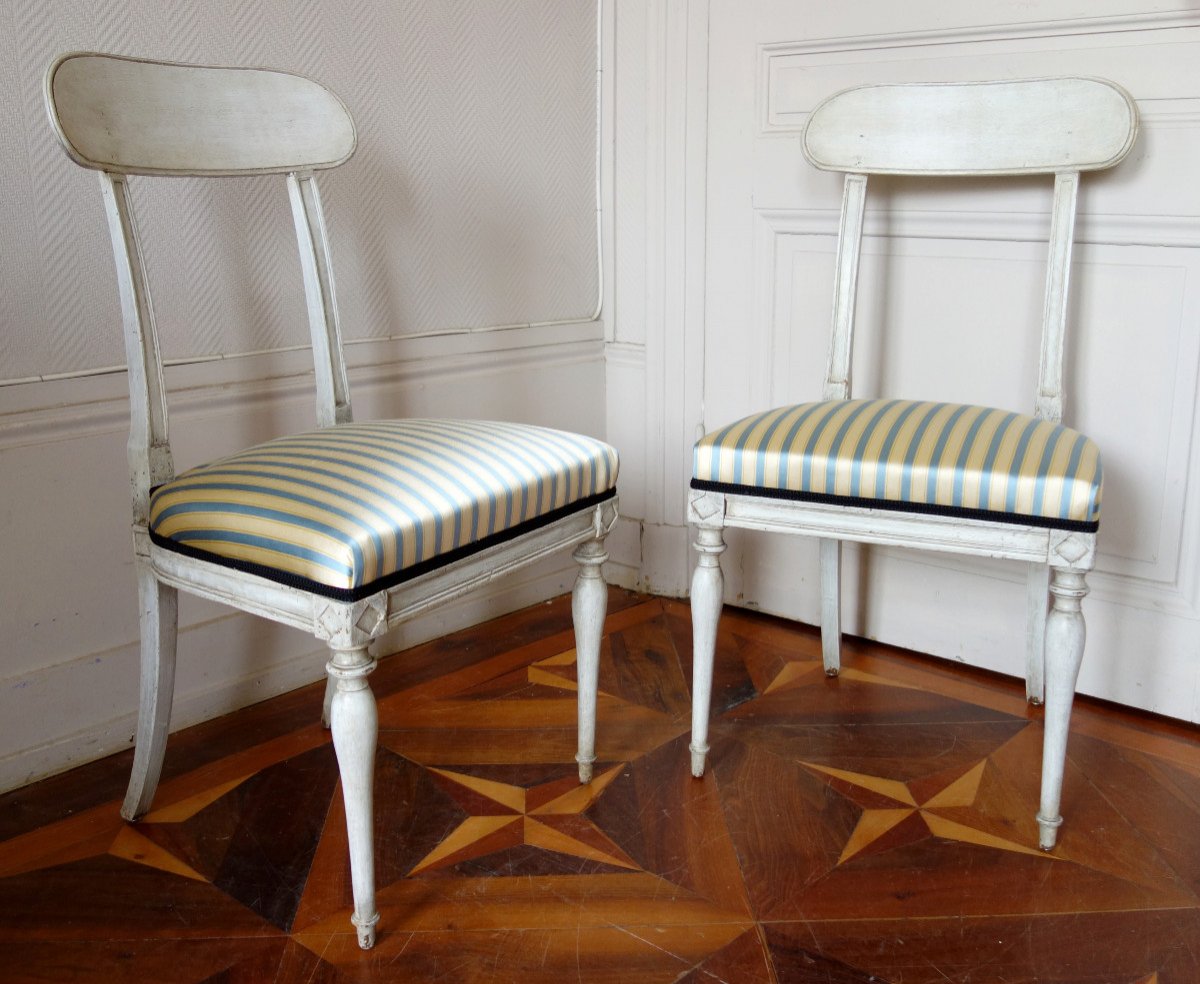 Pair Of Elegant Etruscan Chairs From The Directoire Period In The Taste Of Jacob