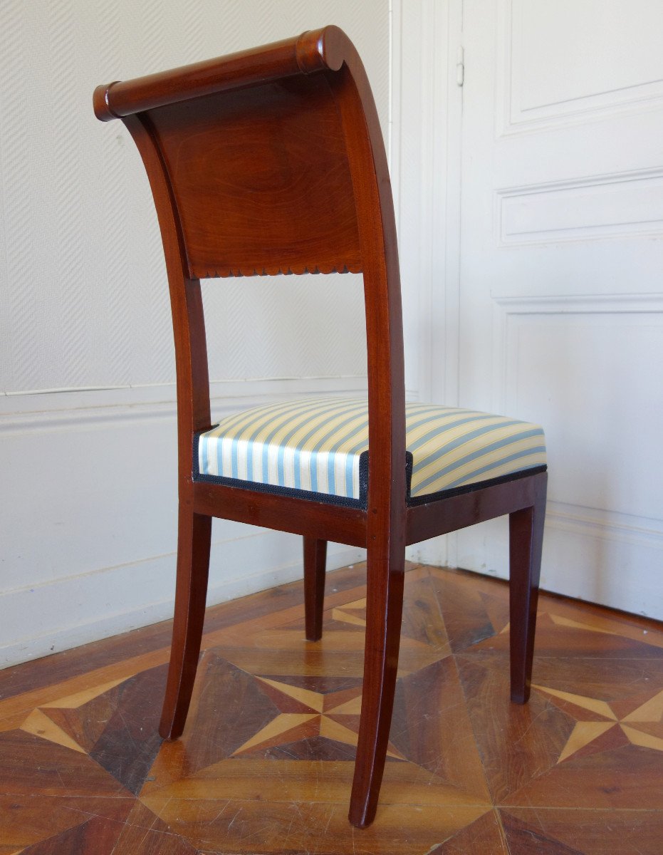 Paire De Chaises à l'étrusque En Acajou Attribuées à Jacob - époque Directoire-photo-1