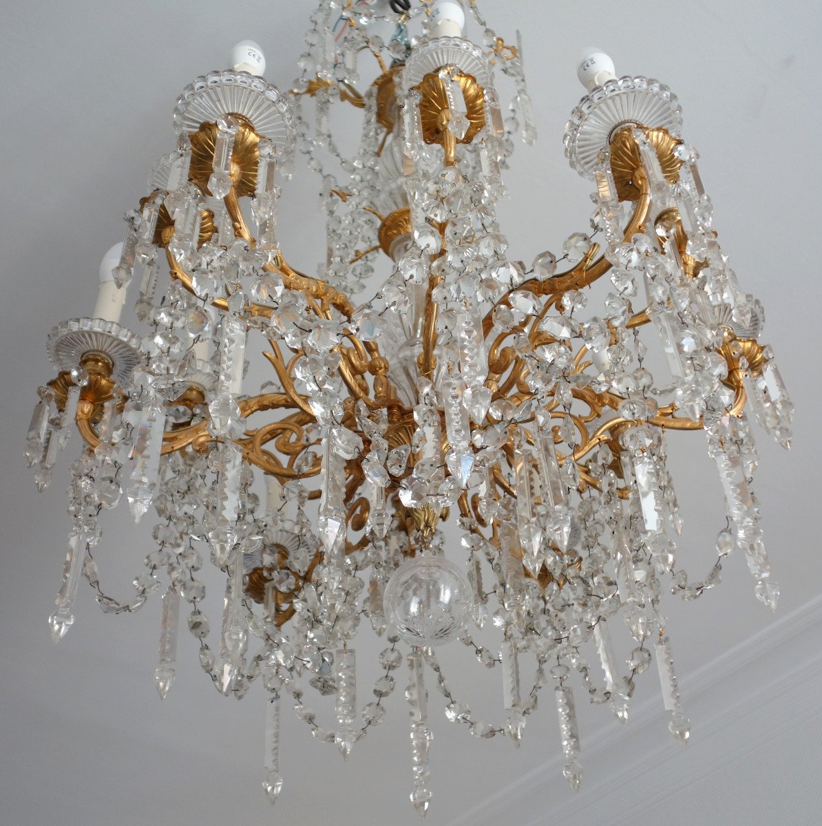 Louis XVI Style Baccarat Crystal And Gilt Bronze (ormolu) Chandelier, 12 Lights, Late 19th Century-photo-4