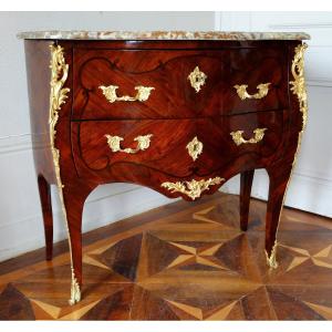 Commode Sauteuse En Bois De Violette d'époque Louis XV - 18e Siècle