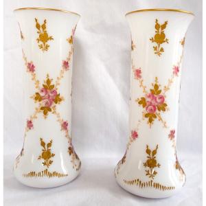 Saint Louis Paire De Vases En Cristal d'Opaline Peinte & Dorée - étiquette Papier