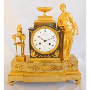 Ravrio & Mesnil : Empire Ormolu Clock, Mercury Gilt, Early 19th Century - Signed