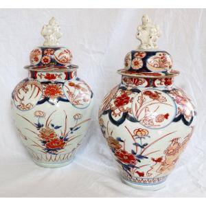 Pair Of Imari Porcelain Potiches, Japan, Late 19th Century Production - 32cm