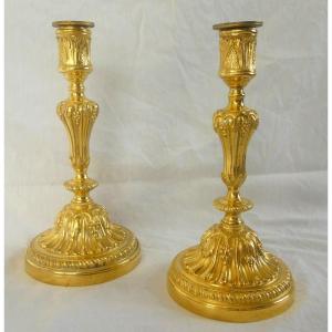 Pair Of Louis XVI Period Candlesticks In Chased Bronze And Gilded With Fine Gold
