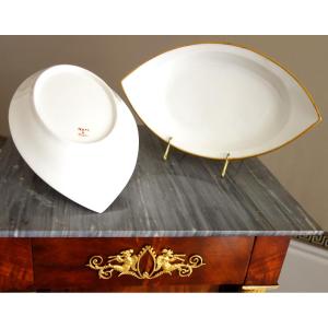   Nast : Pair Of Empire Porcelain Navette-shaped Dishes Enhanced With Fine Gold - Early 19th