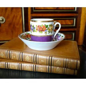 Tasse à café litron en porcelaine polychrome et dorée, porcelaine de Paris vers 1820