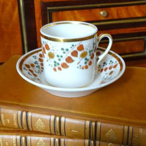 A Large, Polychrome And Gilt Porcelain Coffee Cup, Paris Porcelain, Circa 1820 