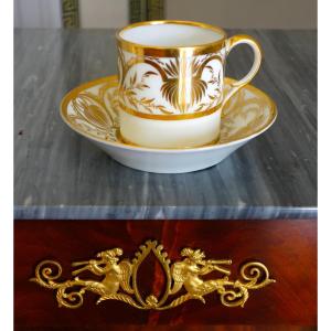 Darte, attribuée à - tasse litron d'époque Empire - porcelaine blanche et or