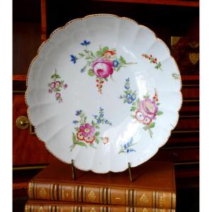Coupe compotier en porcelaine d'époque Louis XVI attribuée à la Manufacture du duc d'Angoulême