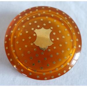 Pillbox Made Of Blond Tortoiseshell Inlaid With Gold – 19th Century