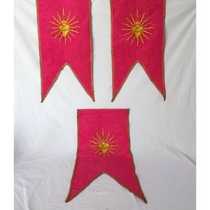 A Set Of Three Traditionalist Liturgical Banners At The Sacré Coeur