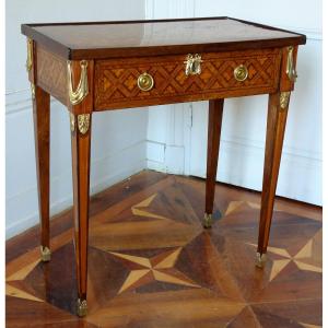 Table De Salon En Marqueterie à La Reine Et Bronze Doré - époque Louis XVI