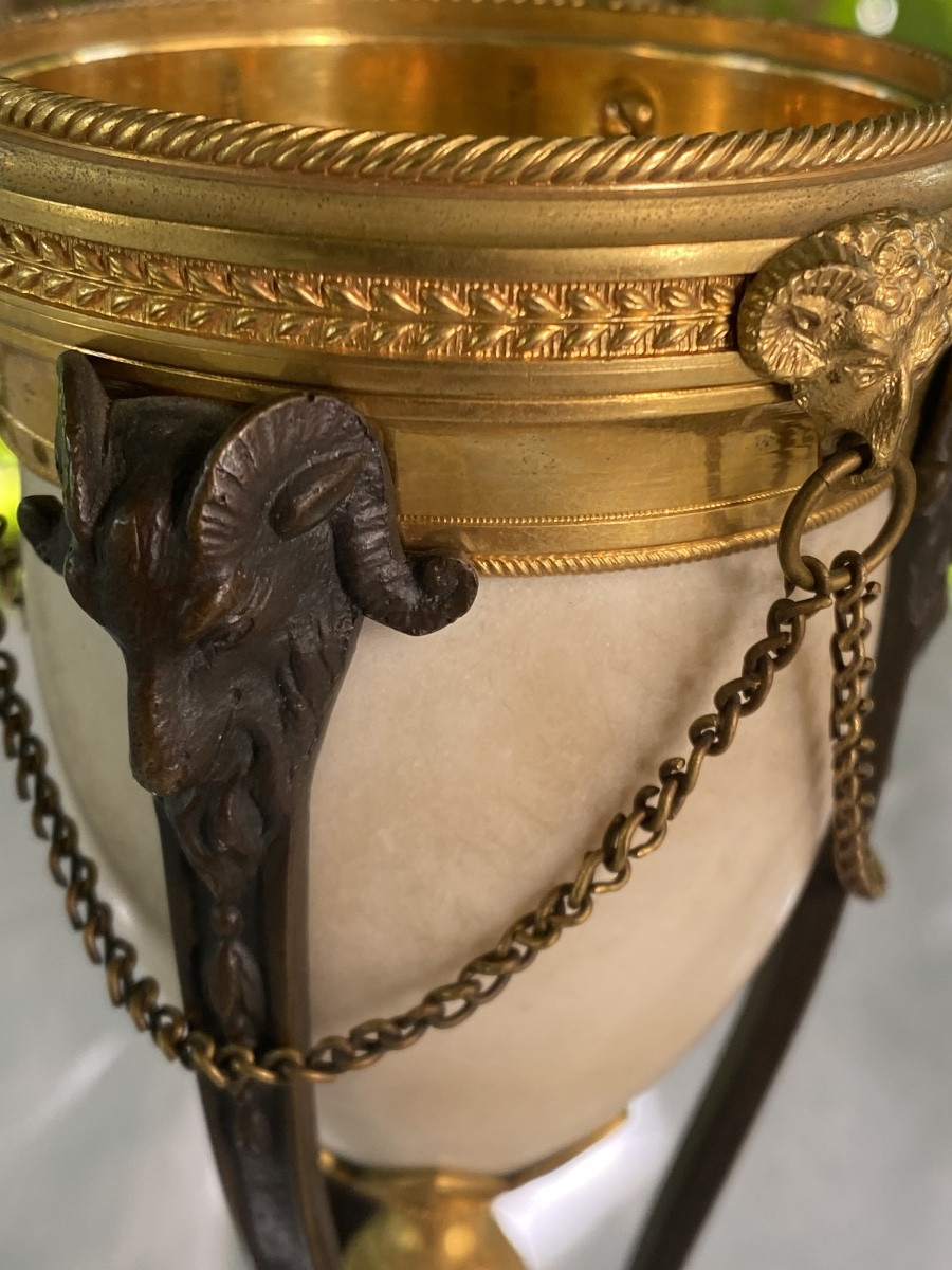 Pair Of Louis XVI Style Cassolettes, Candlesticks In Marble And Gilded Bronze -photo-4