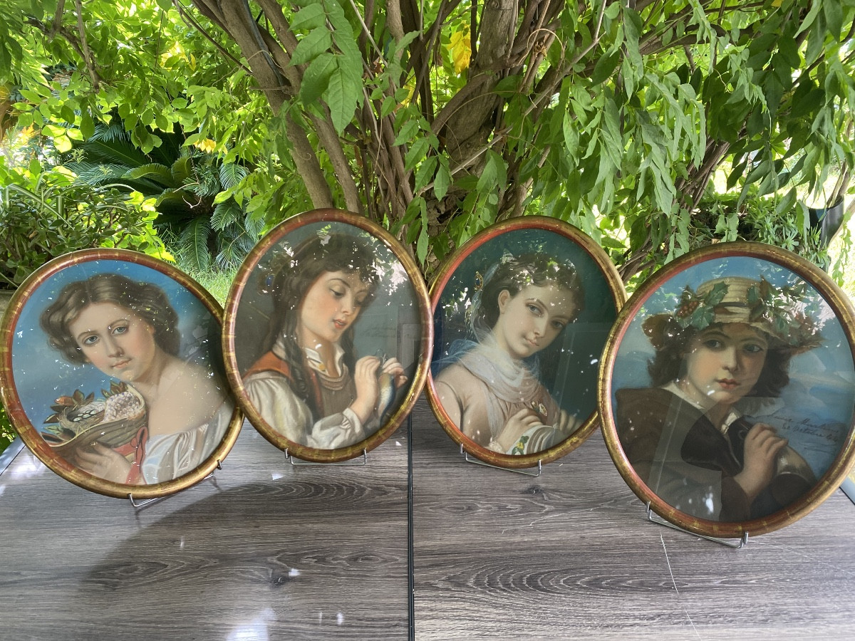Bel ensemble de 4 grands pastels XIXème 