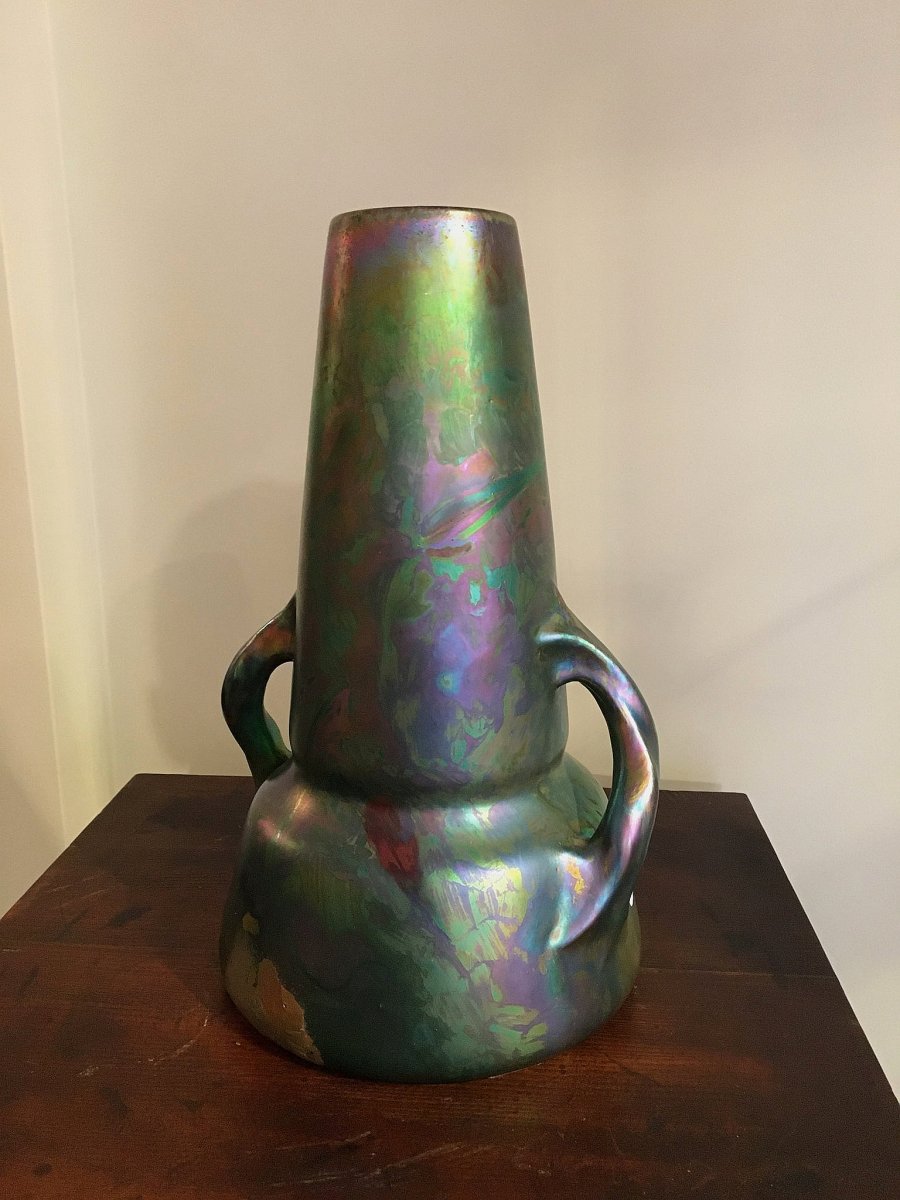 Art Nouveau Iridescent Vase Delphin Massier.