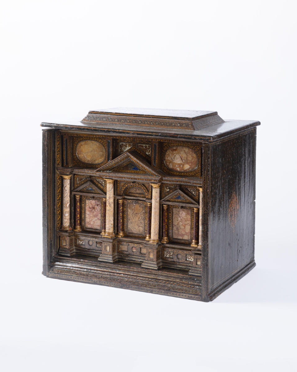 Venetian Cabinet -photo-2