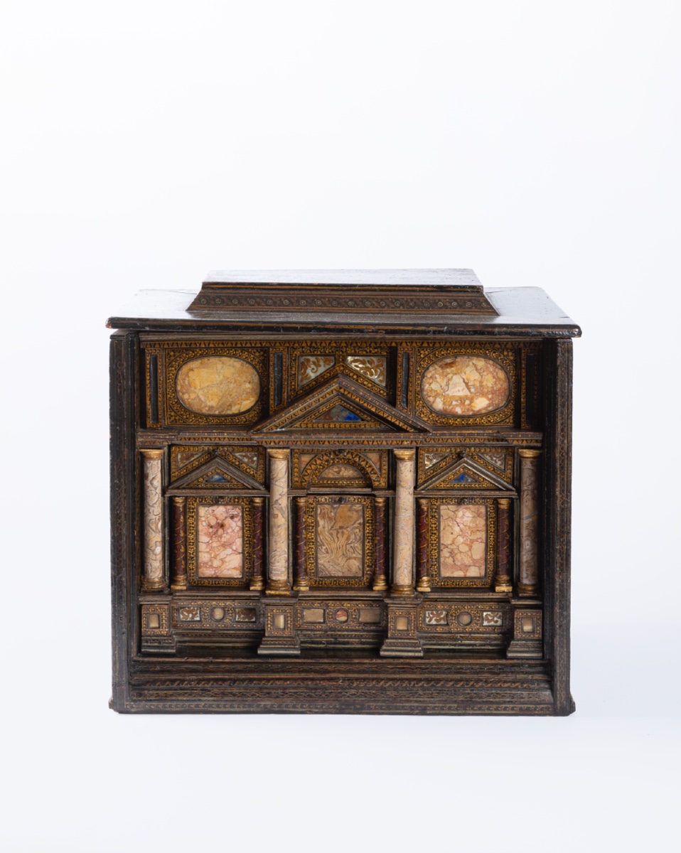 Venetian Cabinet -photo-2