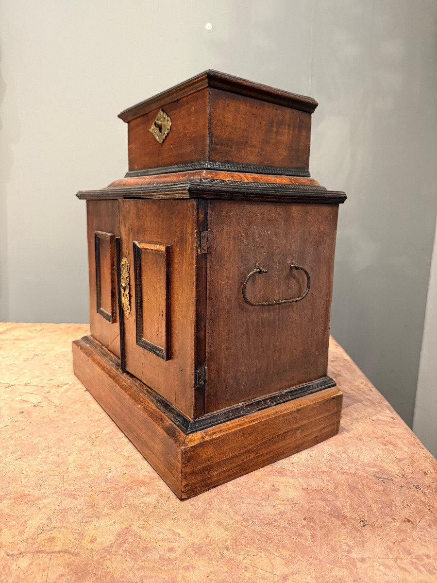 Travel Cabinet -photo-3