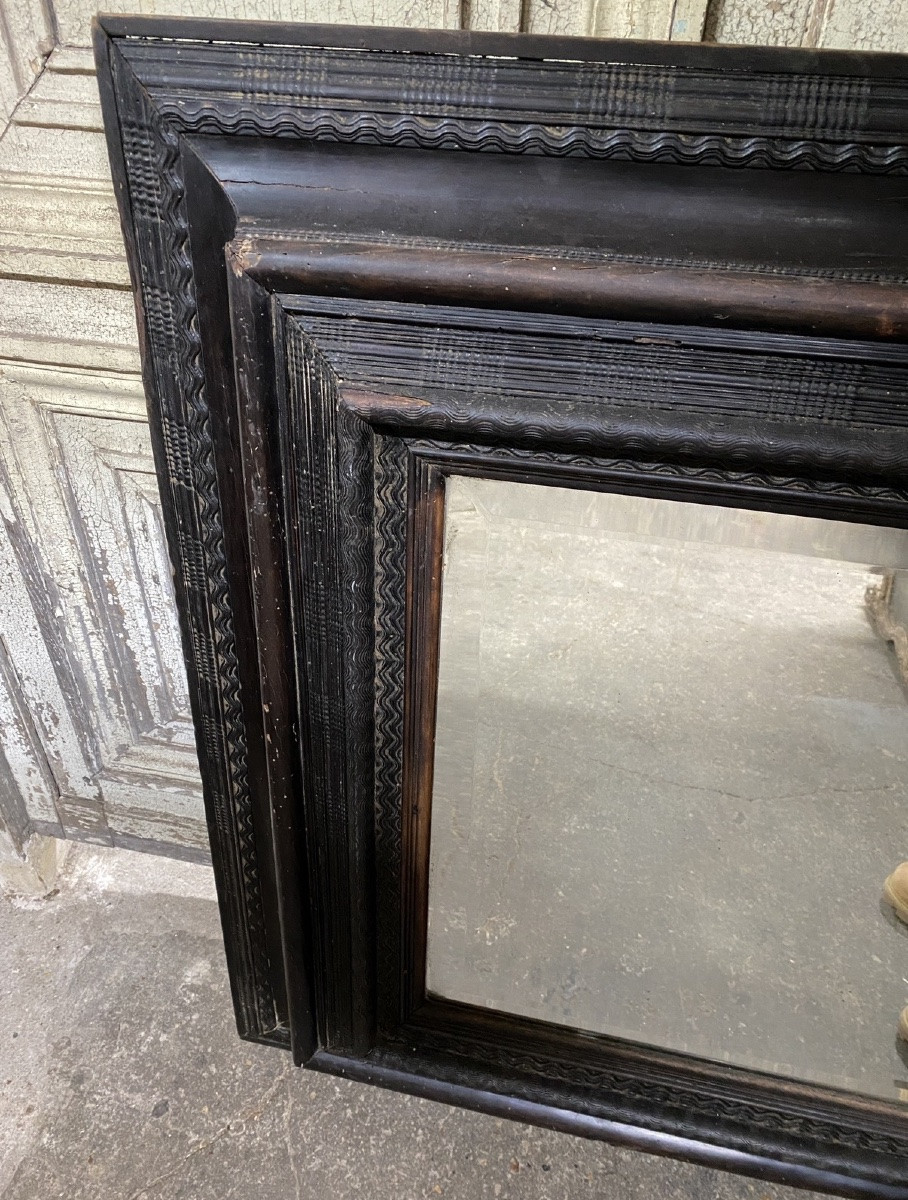 Mirror In A 17th-century Frame-photo-3